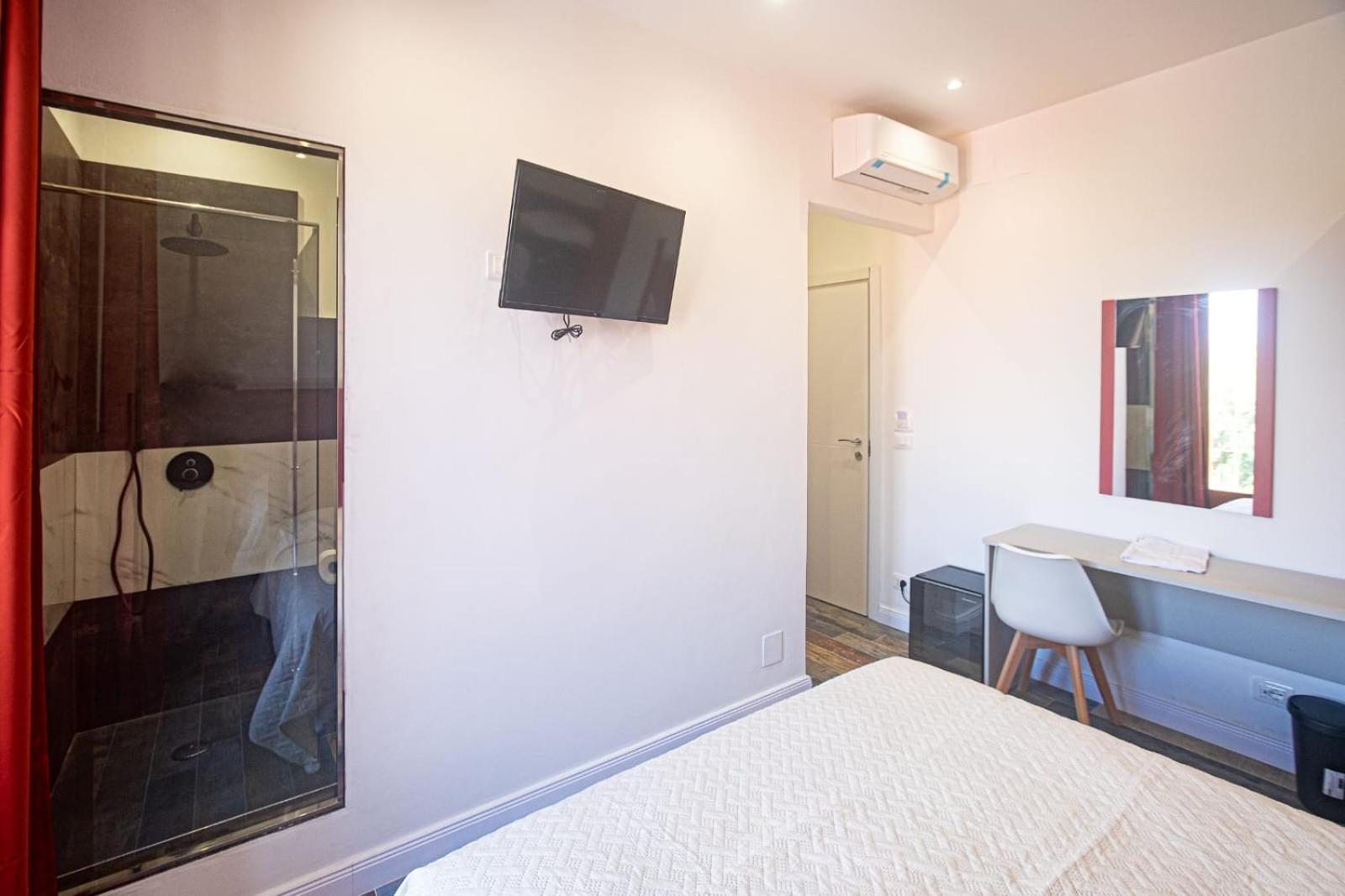 Ricci 16 - Suite & Rooms Livorno Kültér fotó