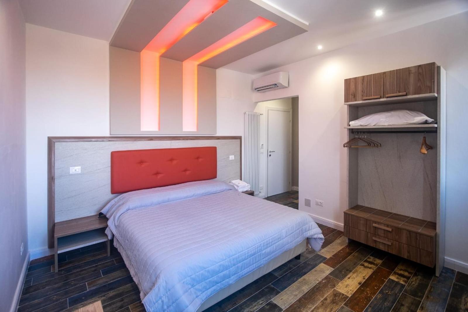 Ricci 16 - Suite & Rooms Livorno Kültér fotó
